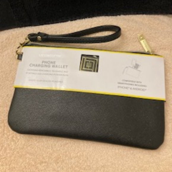 Liz Claiborne Other - NWT - Liz Claiborne Universal Phone Charging Wallet/Wristlet For iPhone/Android